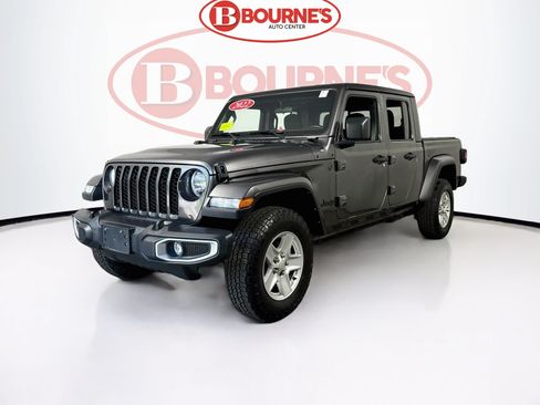 Used 2022 Jeep Gladiator Sport AWD/4WD image 5