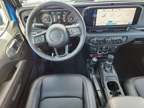 New 2026 Jeep Wrangler Unlimited Rubicon AWD/4WD image 30