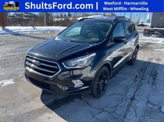 Used 2017 Ford Escape SE w/ SE Sport Appearance Package video 1