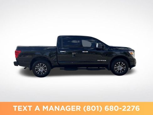 Used 2021 Nissan Titan SV w/ SV Convenience Package AWD/4WD image 6