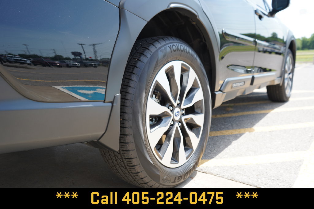 Used 2025 Subaru Outback Limited AWD/4WD image 8
