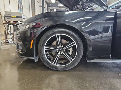 Used 2024 Ford Mustang Premium RWD image 31