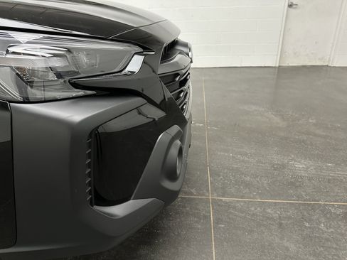 Used 2025 Subaru Outback Premium image 2