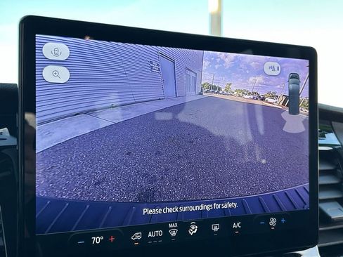 Used 2023 Ford Transit 350 XLT image 42