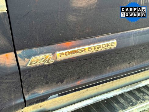 Used 2022 Ford F350 Lariat image 3