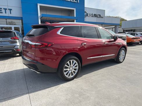Used 2019 Buick Enclave Premium AWD/4WD image 6