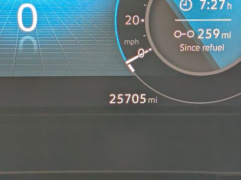 Used 2024 Volkswagen Atlas SE image 25