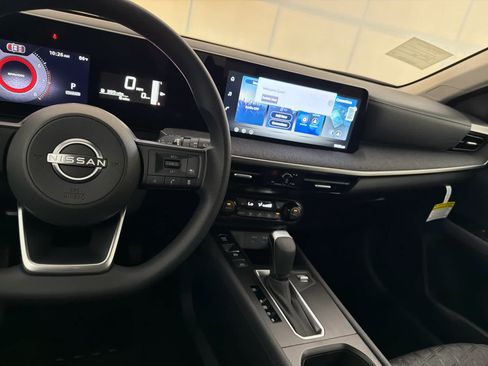 New 2026 Nissan Kicks SV w/ Cold Weather Package FWD image 17