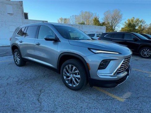 New 2026 Buick Enclave Preferred w/ Power Package image 2