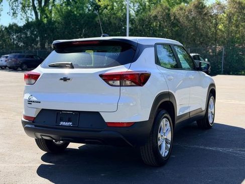 Used 2022 Chevrolet TrailBlazer LS AWD/4WD image 4