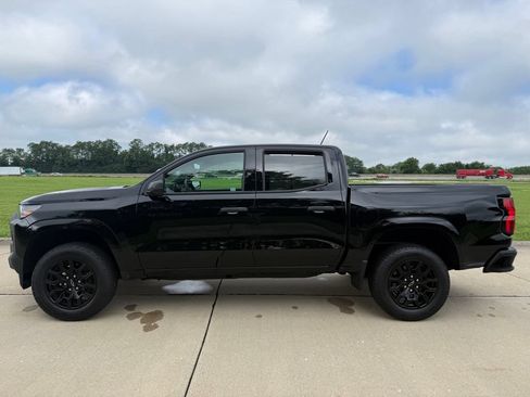 Used 2026 Chevrolet Colorado W/T w/ WT Custom Package RWD image 7