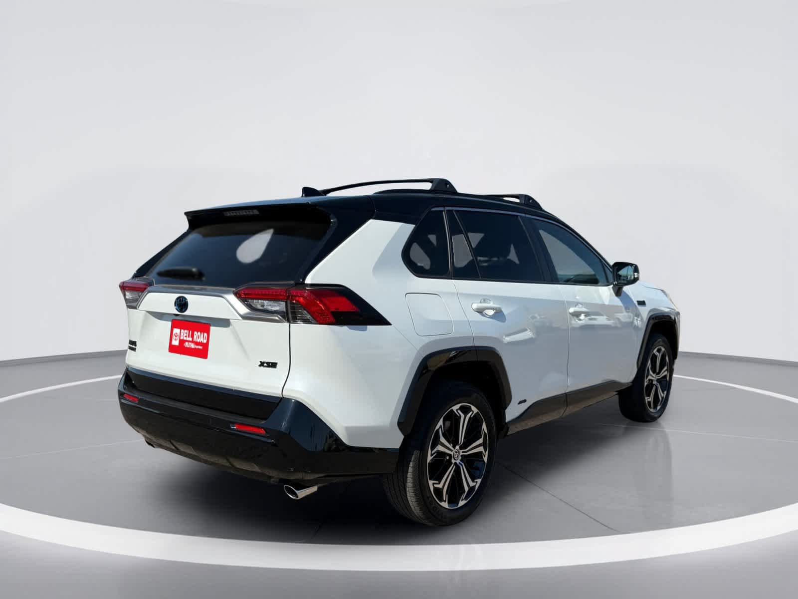 Used 2023 Toyota RAV4 XSE w/ Weather Package AWD/4WD image 9