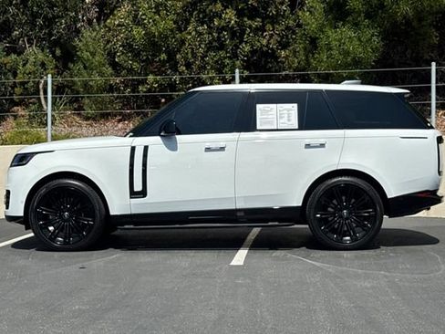 Used 2023 Land Rover Range Rover Autobiography AWD/4WD image 2