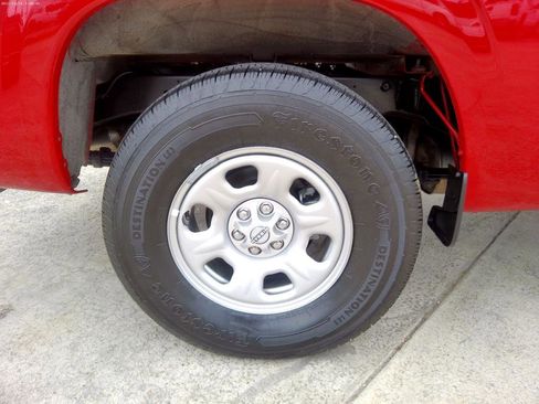 Used 2022 Nissan Frontier S image 9