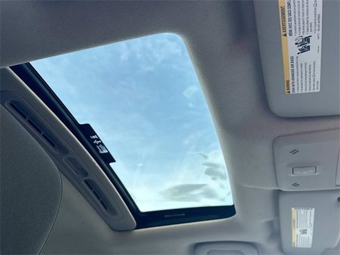 Used 2020 Chevrolet Sonic LT w/ LPO, Performance Package image 27