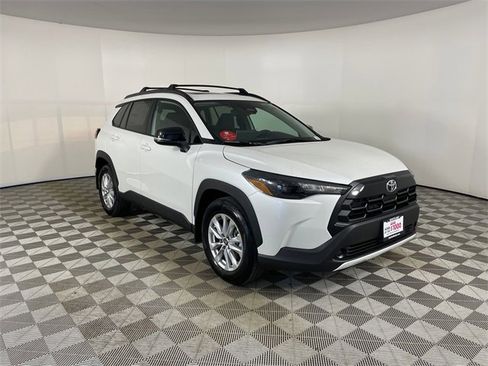 New 2026 Toyota Corolla Cross LE w/ Moonroof Package image 7