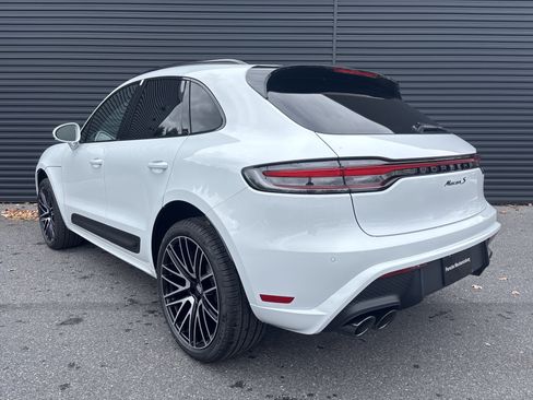 New 2026 Porsche Macan S image 3