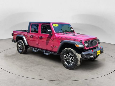 Used 2024 Jeep Gladiator Rubicon AWD/4WD image 7