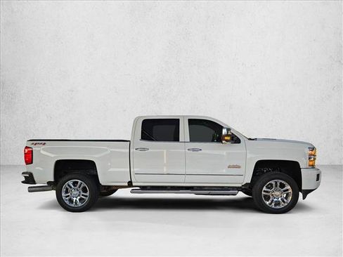 Used 2016 Chevrolet Silverado 2500 High Country w/ Duramax Plus Package AWD/4WD image 7