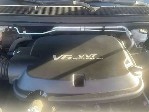 Used 2018 Chevrolet Colorado ZR2 image 19