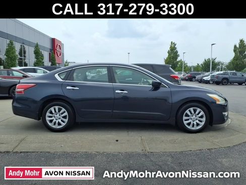 Used 2013 Nissan Altima 2.5 S FWD image 8