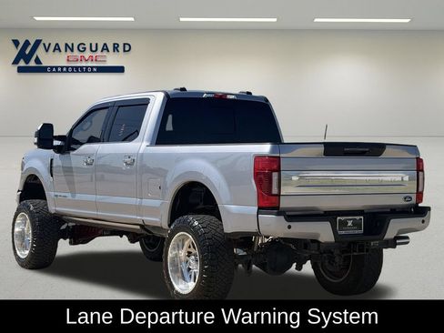 Used 2022 Ford F250 Platinum AWD/4WD image 7