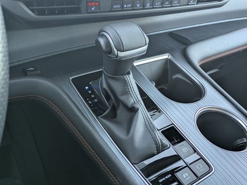 Used 2022 Toyota Sienna XSE image 15