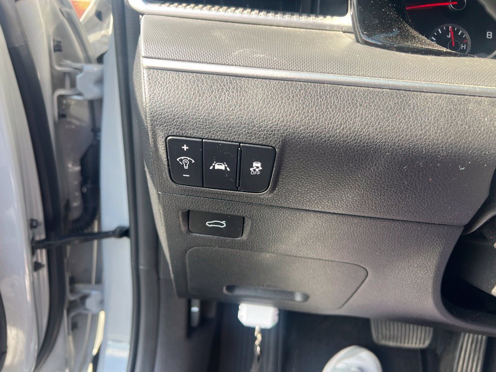 Used 2022 Kia K5 GT-Line FWD image 11