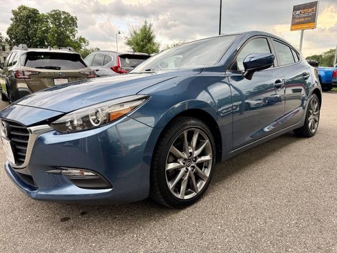Used 2018 MAZDA MAZDA3 Touring FWD image 7