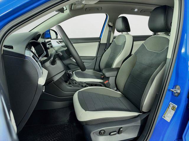 New 2027 Volkswagen Taos SE AWD/4WD image 20