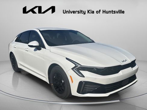 New 2026 Kia K5 LXS FWD image 1