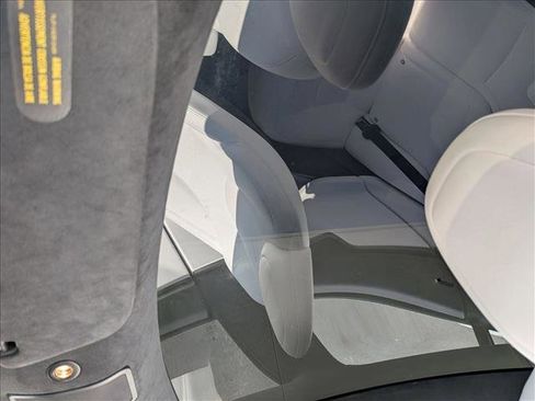 Used 2021 Tesla Model S Long Range Plus image 15