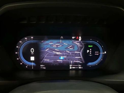 Used 2024 Volvo XC90 T8 Plus w/ Protection Package Premier AWD/4WD image 11