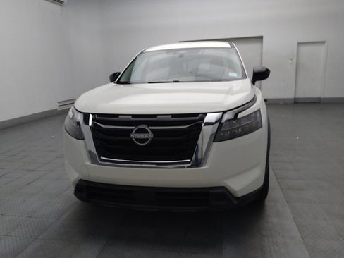 Used 2023 Nissan Pathfinder S FWD image 15