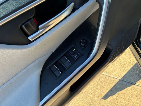 New 2025 Toyota RAV4 XLE image 12