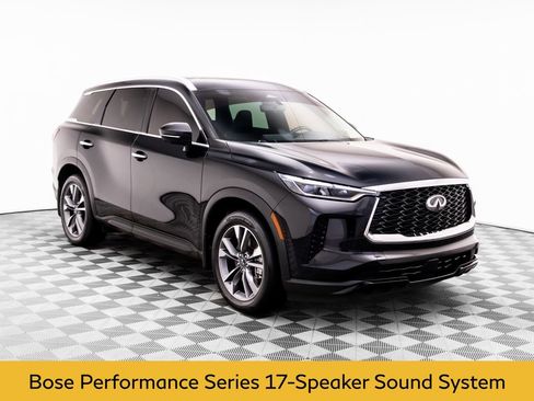 Certified 2023 INFINITI QX60 Luxe w/ Vision Package AWD/4WD image 8