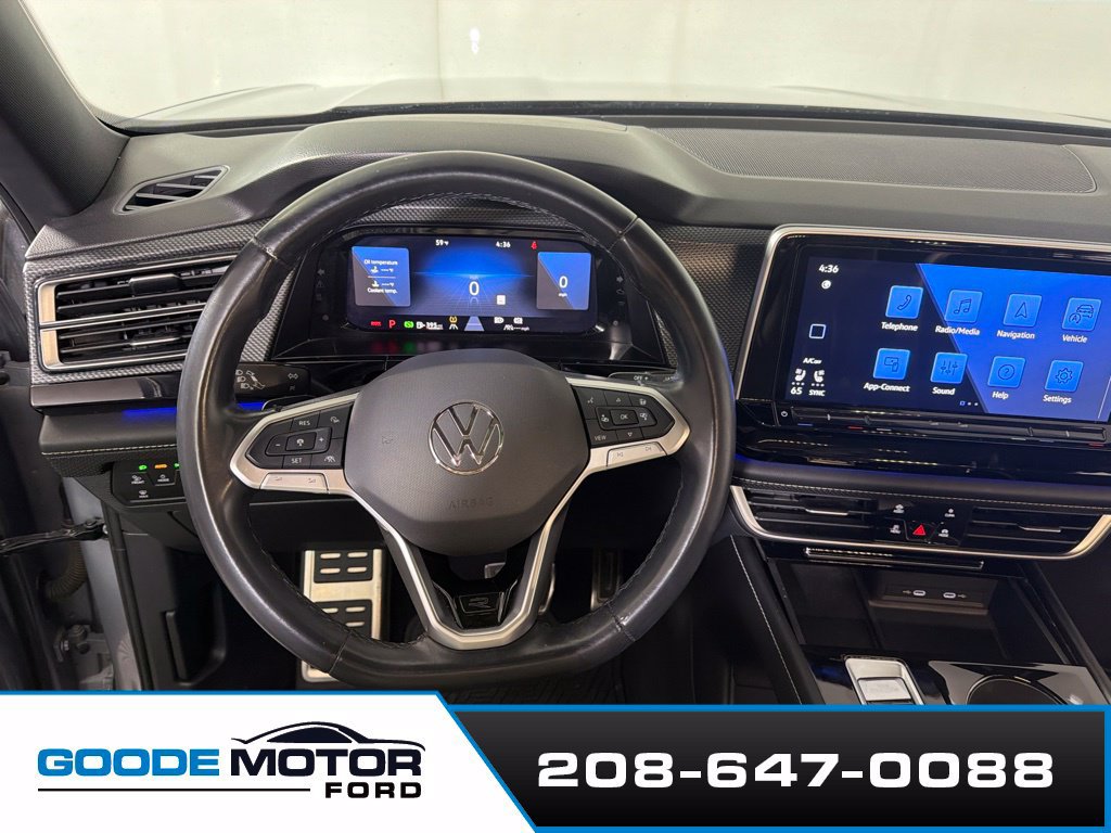 Used 2024 Volkswagen Atlas Cross Sport SEL R-Line AWD/4WD image 12