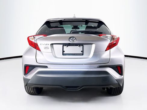 Used 2020 Toyota C-HR XLE image 29