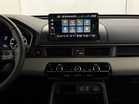 New 2025 Honda Pilot Touring image 35