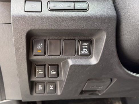 Used 2023 Nissan Frontier PRO-4X w/ Pro Convenience Package image 9