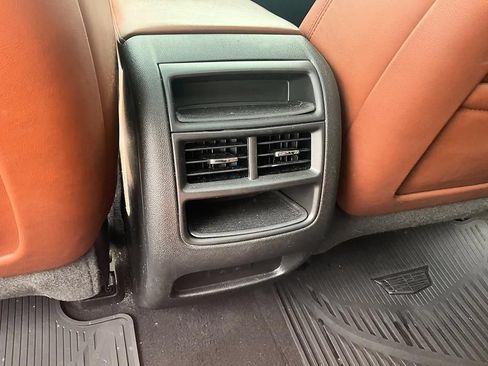 Used 2021 Cadillac XT5 Premium Luxury AWD/4WD image 29