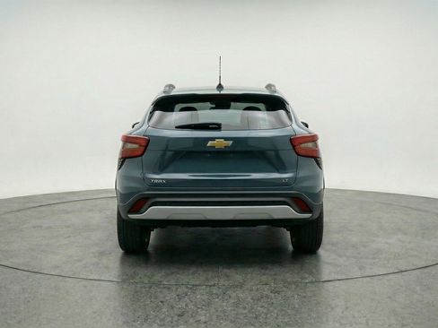 Used 2025 Chevrolet Trax LT image 7