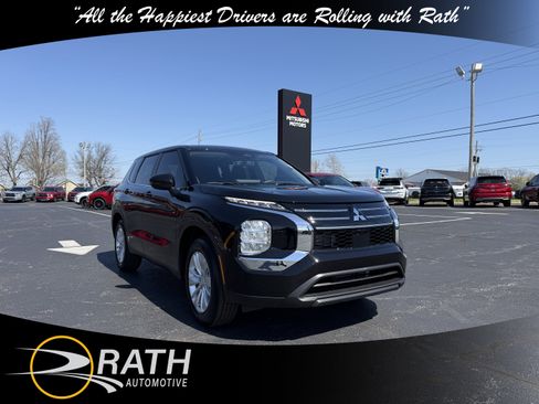 New 2026 Mitsubishi Outlander ES image 1