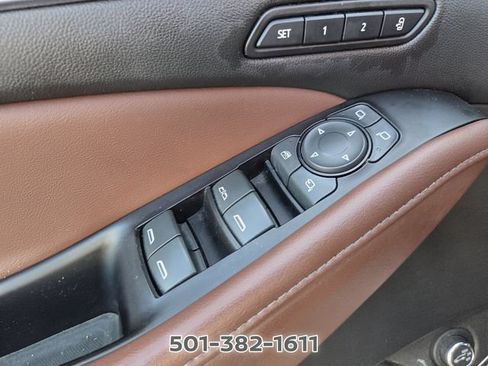 Used 2019 Buick Enclave Avenir w/ Avenir Technology Package FWD image 30