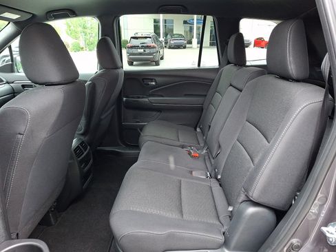 Used 2021 Honda Passport Sport image 10