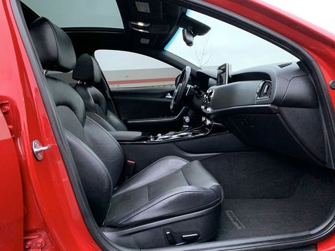 Used 2020 Kia Stinger GT-Line w/ Sun & Sound Package image 32