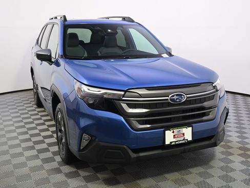 Used 2026 Subaru Forester Premium AWD/4WD image 9
