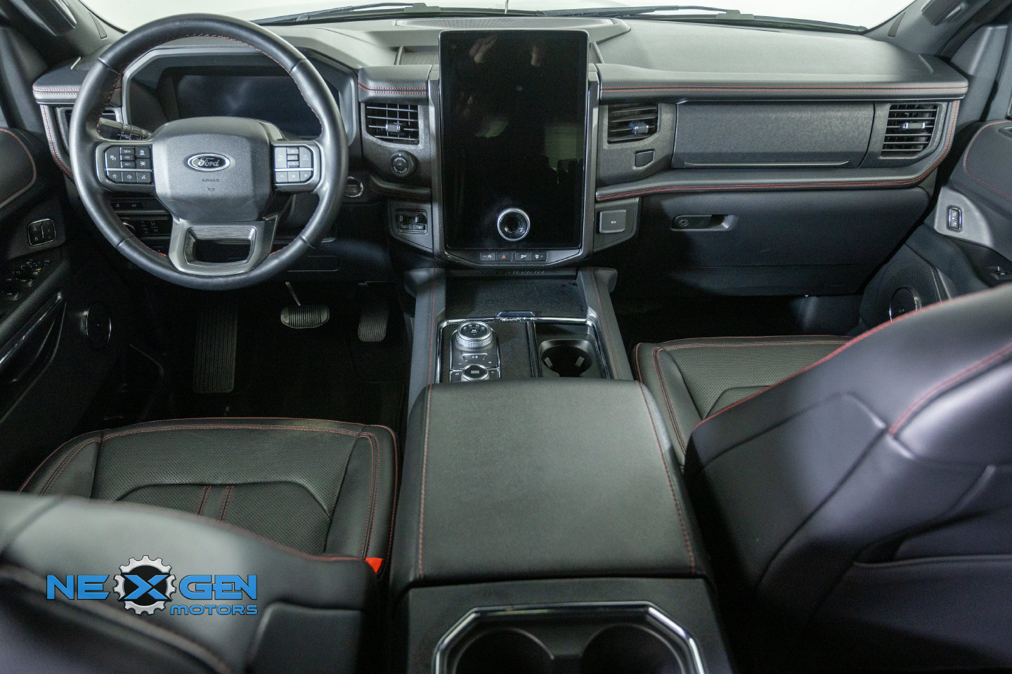 Used 2024 Ford Expedition Limited AWD/4WD image 33