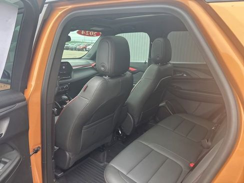 Used 2024 Chevrolet TrailBlazer RS w/ Convenience Package AWD/4WD image 11