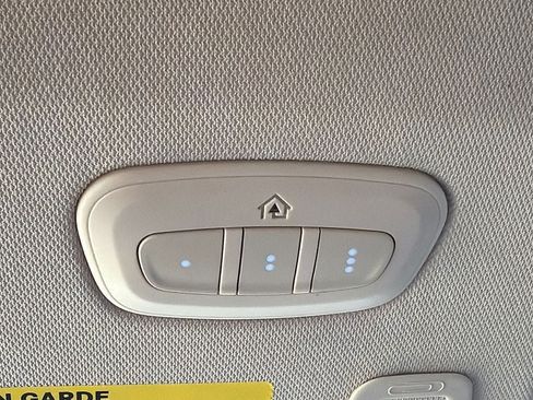 Used 2021 Jeep Grand Cherokee L Limited RWD image 16